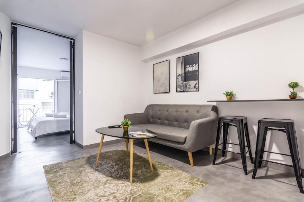 City Stroll Apartment เอเธนส์ ภายนอก รูปภาพ