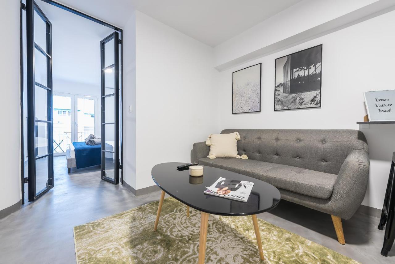 City Stroll Apartment เอเธนส์ ภายนอก รูปภาพ