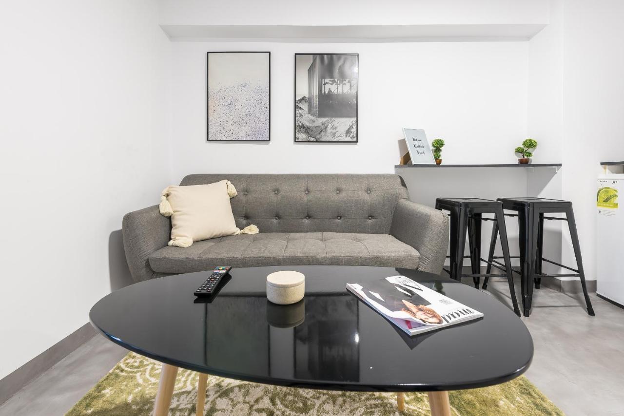 City Stroll Apartment เอเธนส์ ภายนอก รูปภาพ